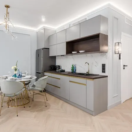 Deo Plaza Premium Motlawa View By Renters 4*