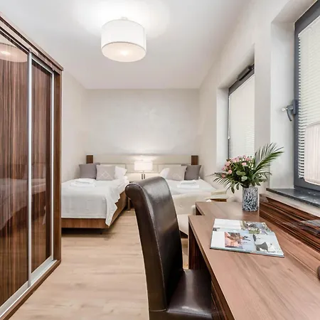 Deo Plaza Premium Motlawa View By Renters Aparthotel 4*