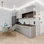 Deo Plaza Premium Motlawa View By Renters 4*