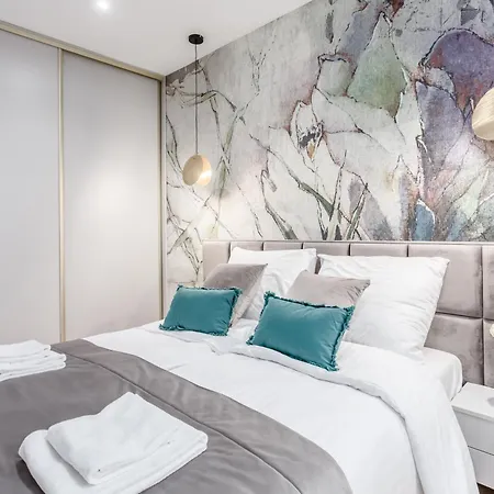 Deo Plaza Premium By Rent Like