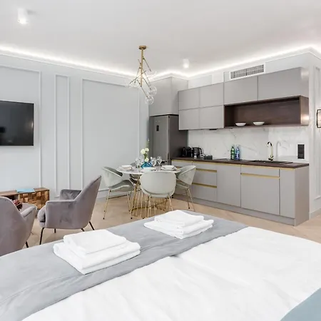 Deo Plaza Premium By Rent Like 4* Gdaňsk