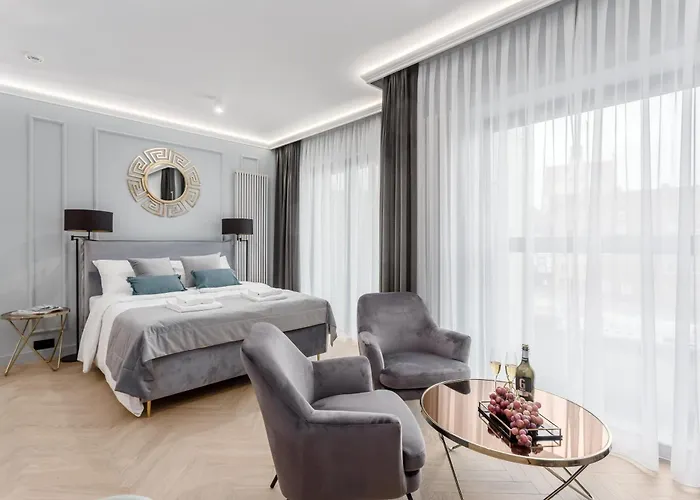 Deo Plaza Premium Motlawa View By Renters 4* 格但斯克