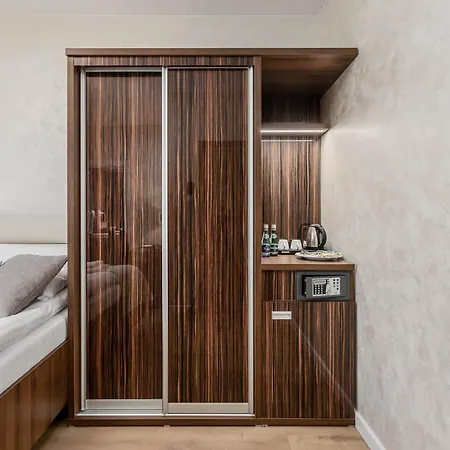Deo Plaza Premium Motlawa View By Renters 4*
